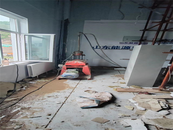 龙湖地基基础下沉墙体裂缝加固注浆顶升施工